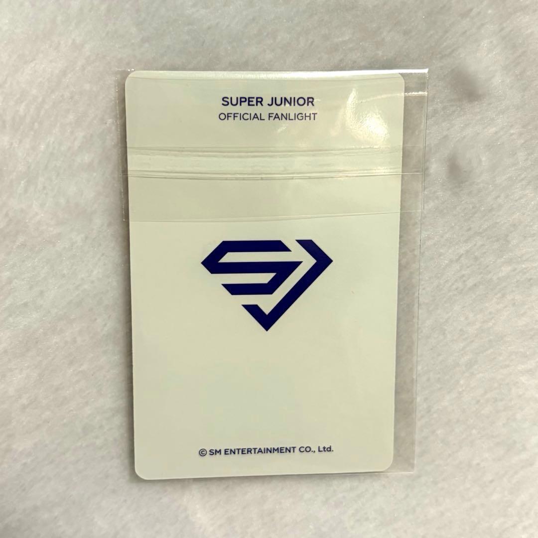 ② SUPER JUNIOR 特典 ペンライト トレカ ヒチョル - メルカリ