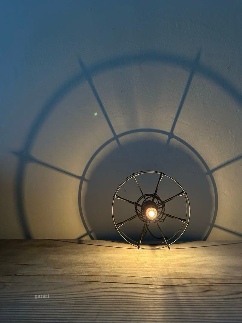 古材照明　ハンドメイドランプ　ブロカント　アトリエランプ　北欧風　アトリエ