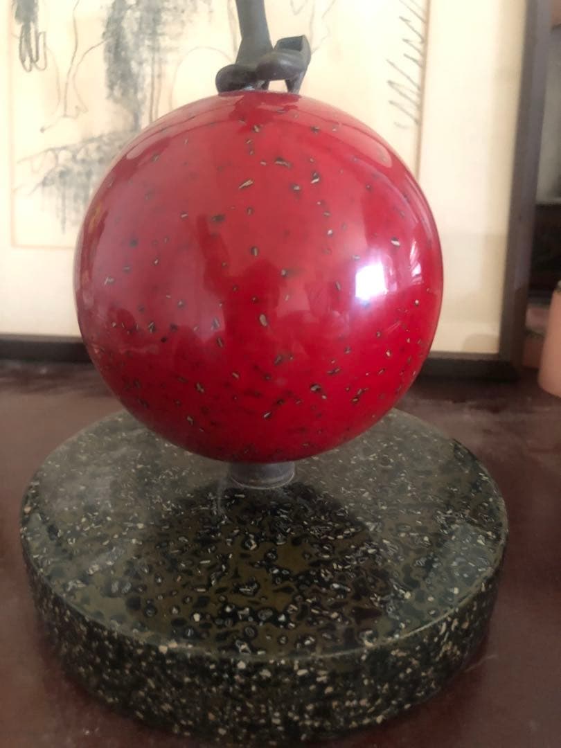 レアなモダンアート　フィギュア『飛躍する女性』コレクターズアイテム