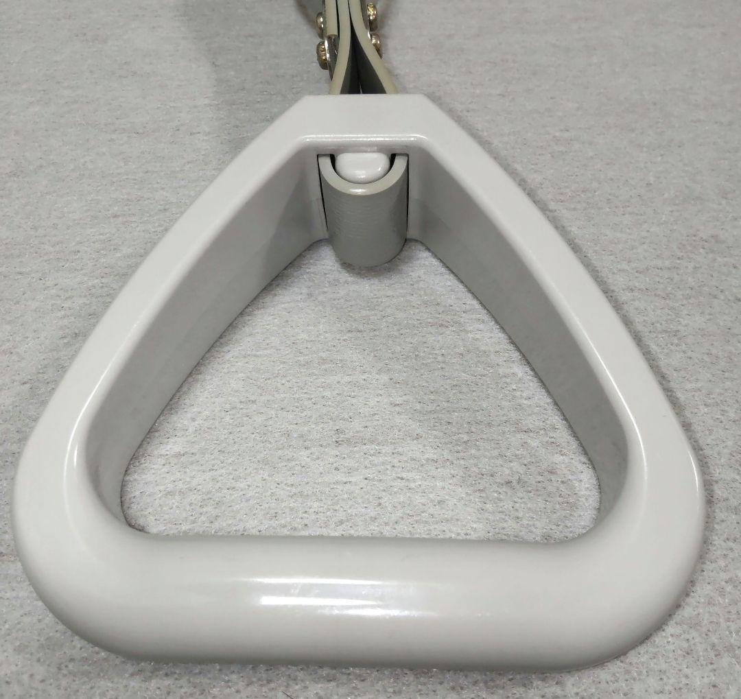 東急電鉄 つり革 グレー三角形(短) - メルカリ