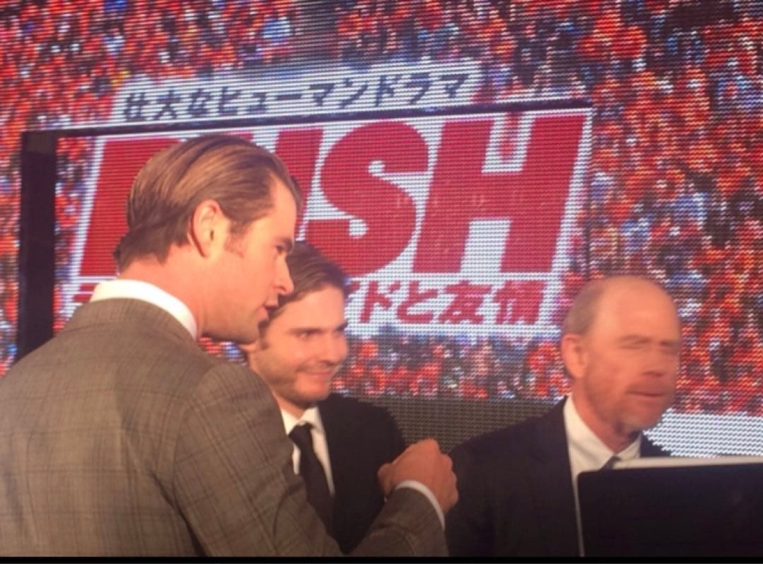 RUSH ラッシュ・プライドと友情  直筆 サイン　クリス・ヘムズワース 　ロン