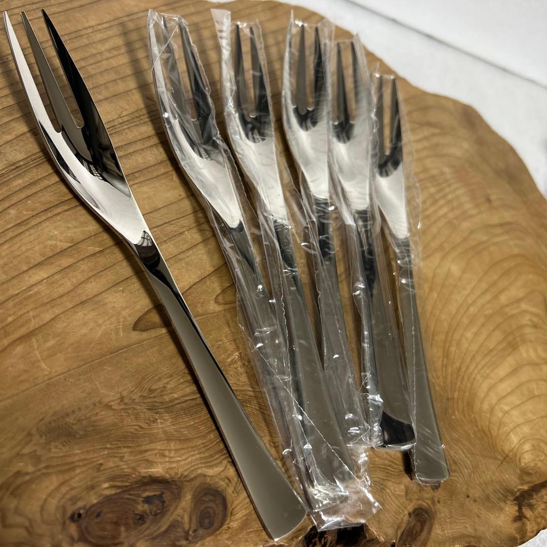 新品 Edin Burgh 18-10 ステンレス カトラリー24本 燕振興 - メルカリ
