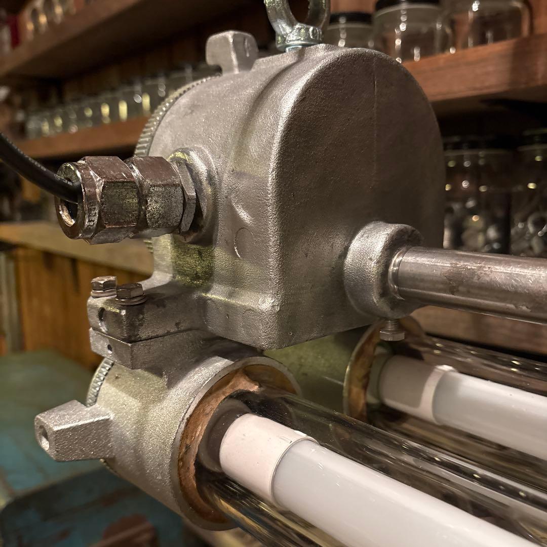 インダストリアル　ビンテージ　ランプ　1119