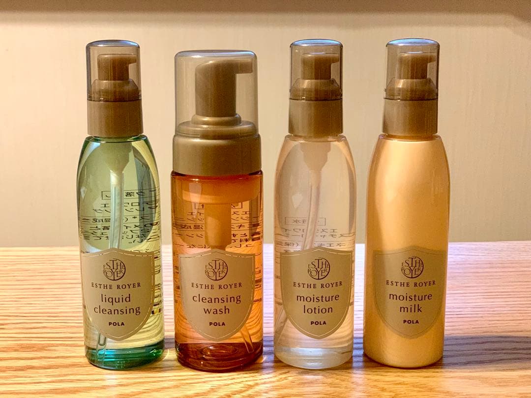 【新品】ポーラ　エステロワイエ1L詰め替え４点セット　専用ボトル付き