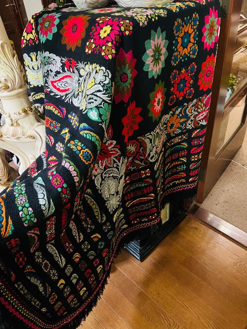 ☆。.:＊・゜素敵刺繍ベットカバーセミダブル②☆。.:＊・゜