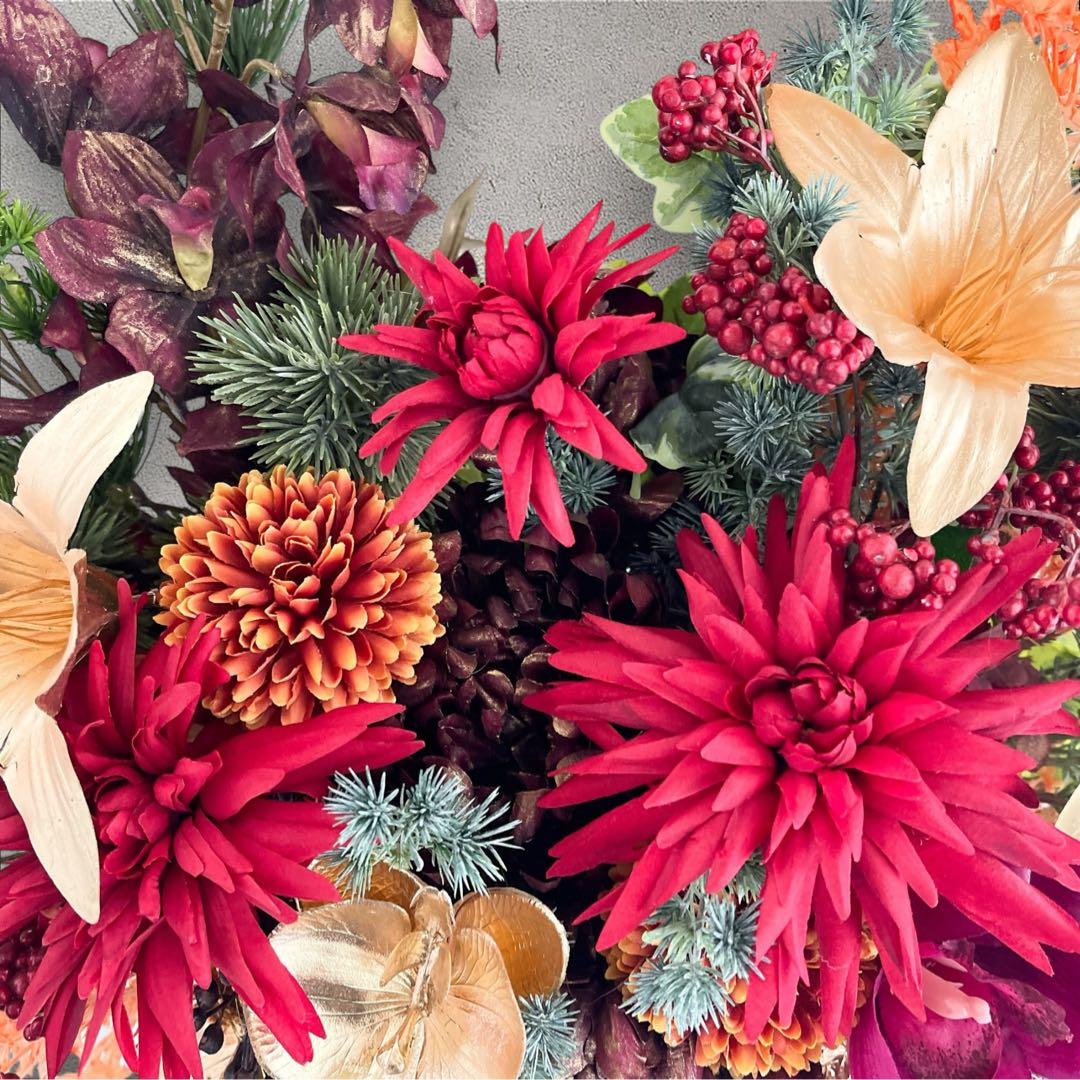 プレミアムフラワーアレンジ ゴールドベースに咲く豪華絢爛の和モダンアレンジ