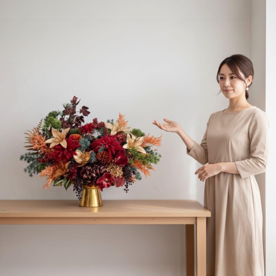 プレミアムフラワーアレンジ ゴールドベースに咲く豪華絢爛の和モダンアレンジ