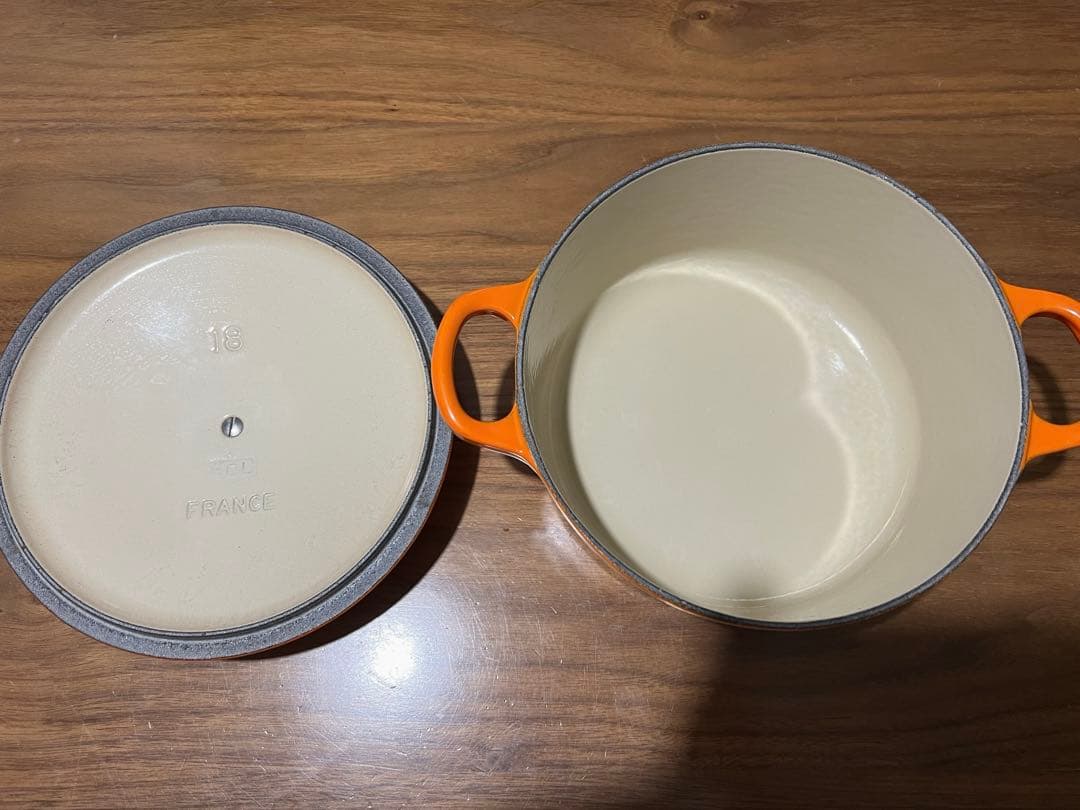 LE CREUSET 両手鍋　オレンジ　18センチ