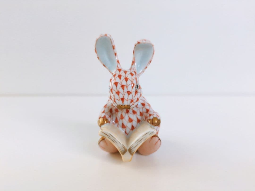 ヘレンド　フィギュリン　リーディングバニー　うさぎ