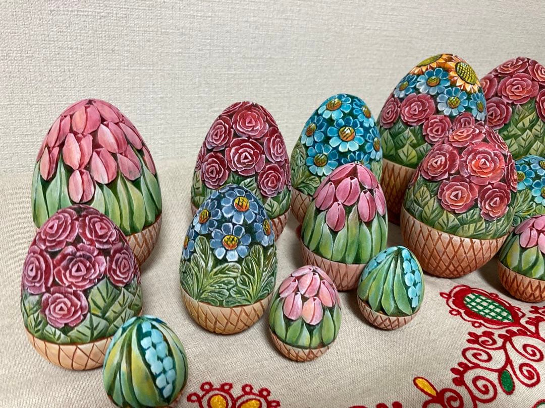 ロシア雑貨☆イースターエッグ型マトリョーシカ5Pフラワーバスケット カービング