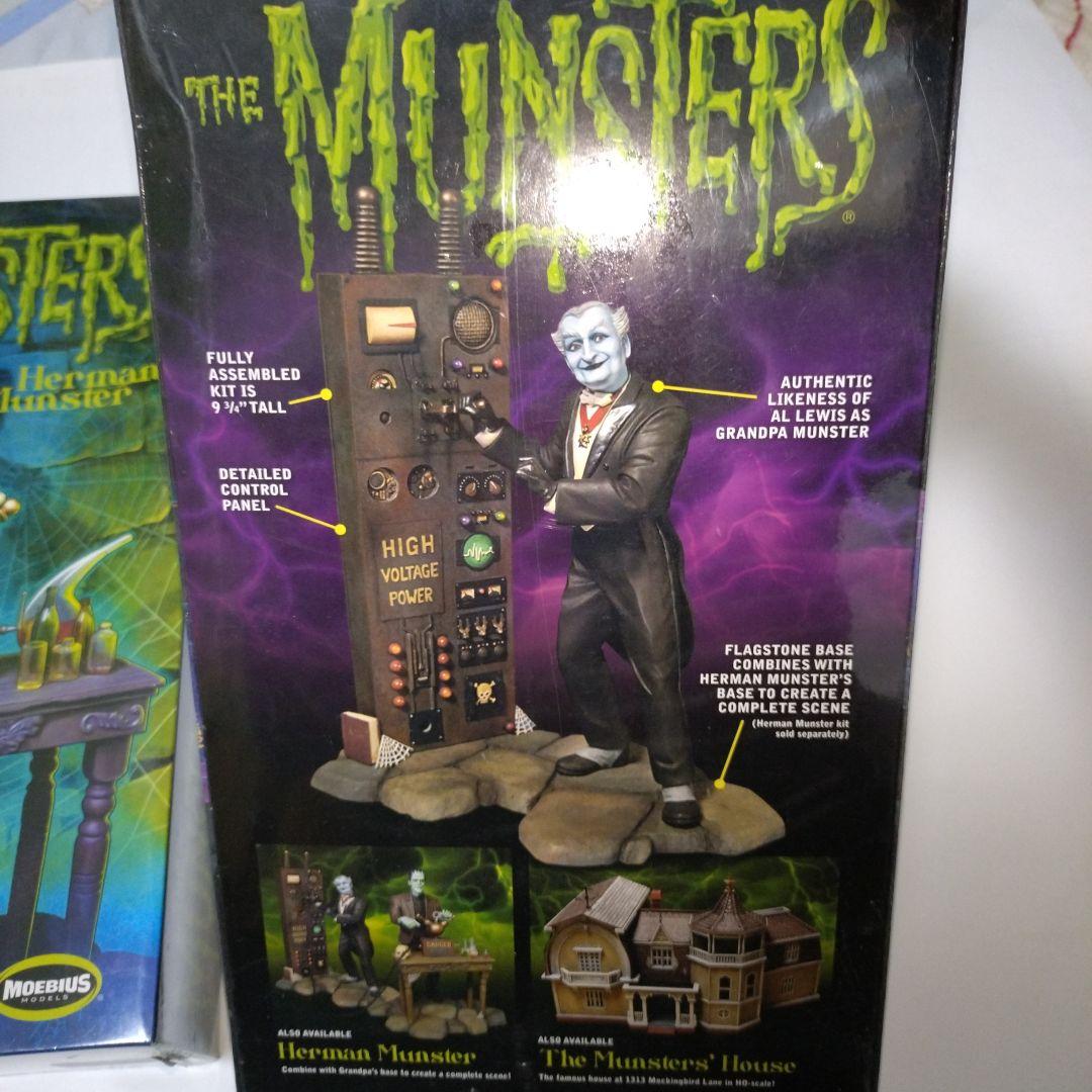 ザ・マンスターズ ハーマン & グランパ プラモデル メビウスモデル