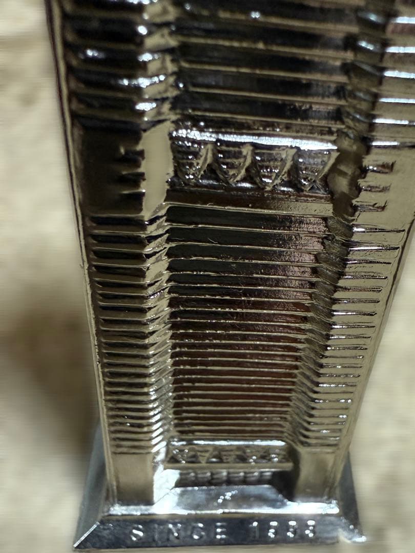 『限定品』横浜 ランドマークタワー オブジェ 置物 シルバー合金