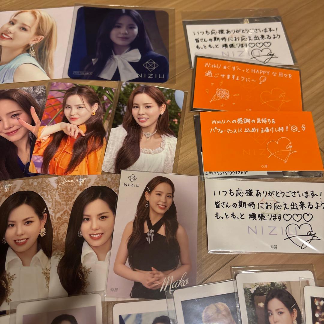 NiziU マコ