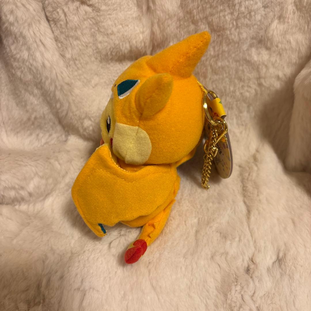 ポケモンセンター　メガトウキョーのピカチュウ マスコットぬいぐるみ