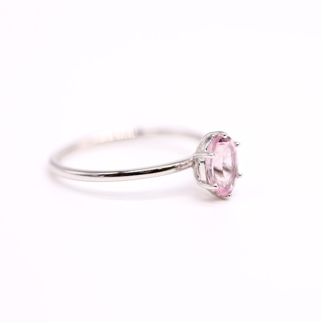 【天然モルガナイト】リング 0.72cts ルース 宝石