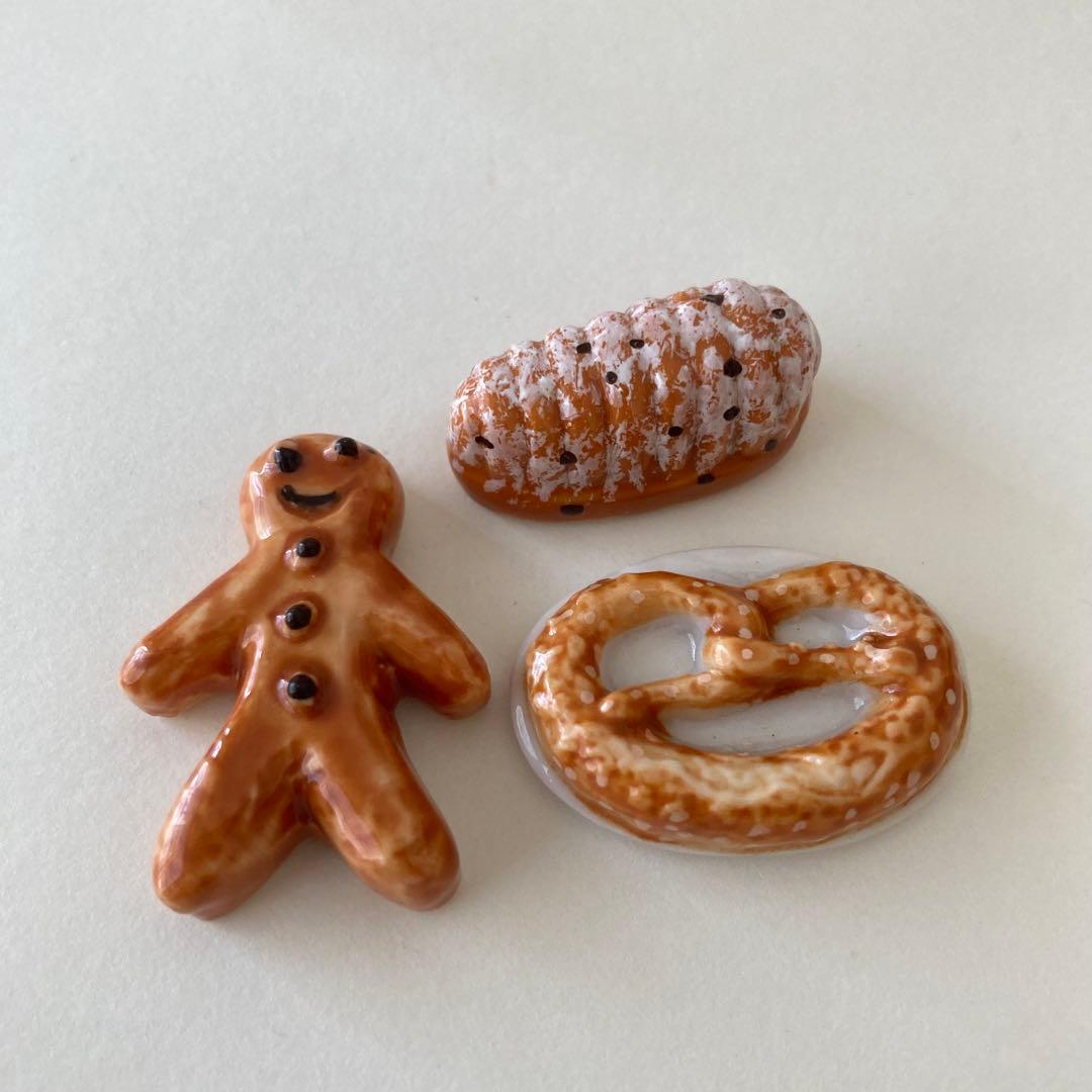 アルザス伝統菓子のフェーヴ10個セット　フランス雑貨　ミニチュア　陶器