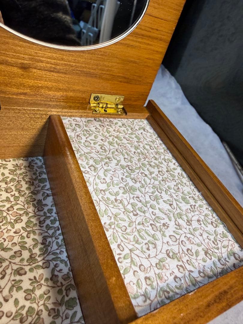 リトルグレイラビット 木製オルゴール Sankyo 日本製 箱付　昭和レトロ