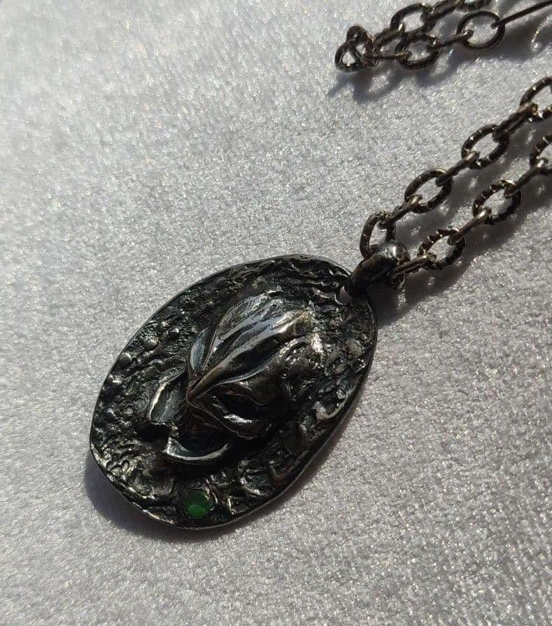 【匿名配送】新品 ハンドメイド一点物 シルバー(純銀)クリーチャー ネックレス