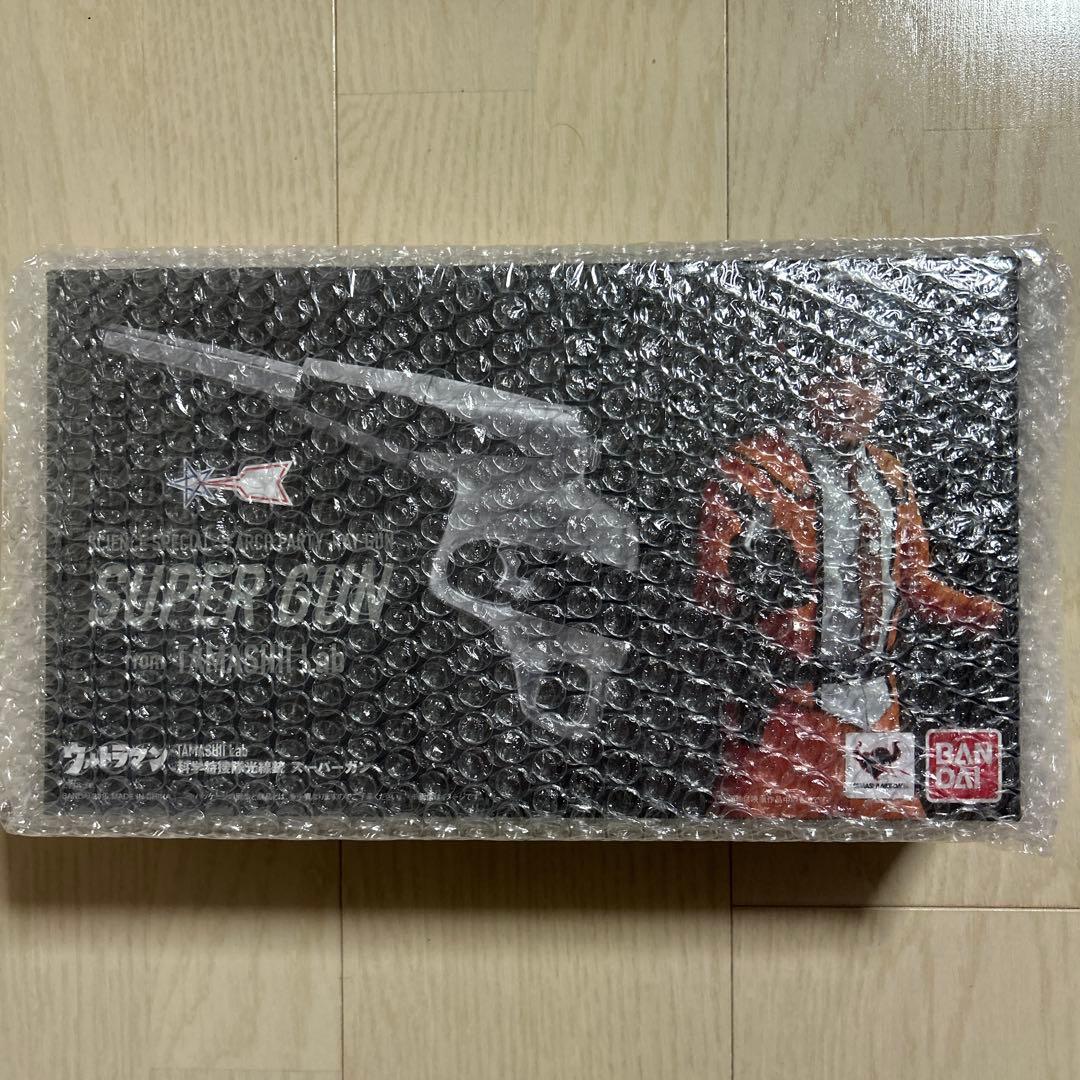 ウルトラマン SUPER GUN TAMASHII Lab スーパーガン