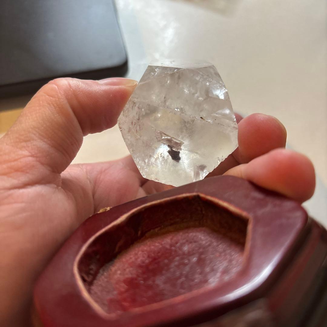 綺麗な水晶！すんごいパワー！ズーンとくる！