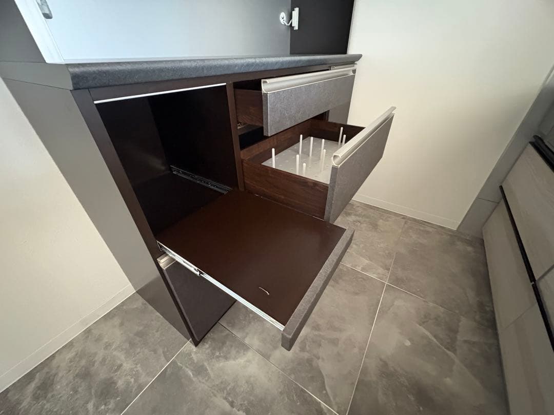 松田家具　ガウディ　食器棚　大塚家具