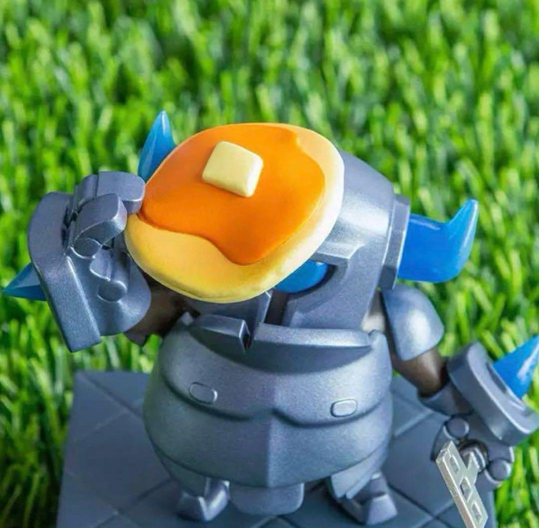 クラロワ ミニペッカ フィギュア クラッシュロワイヤル - メルカリ