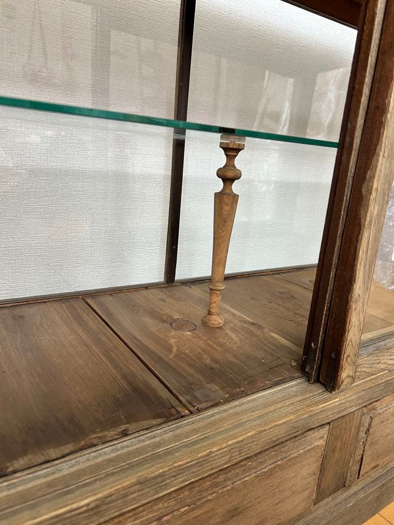 ガラス棚　（古家具・ビンテージ家具）