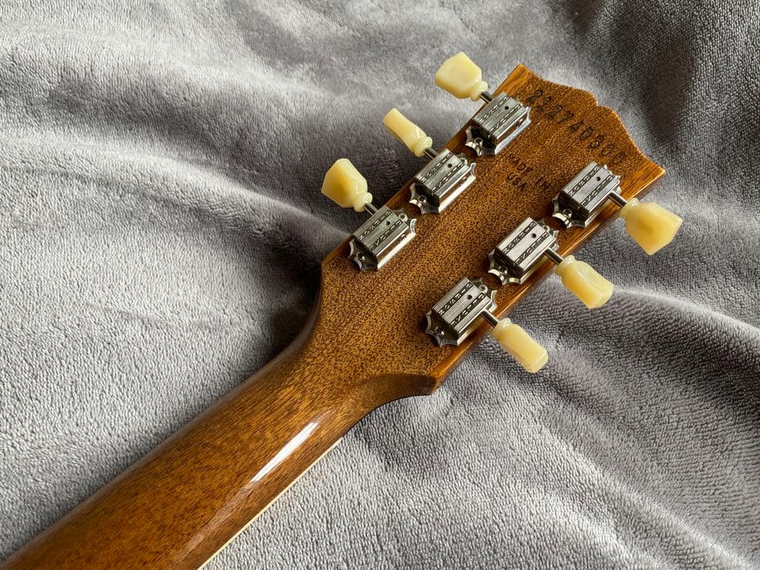 新品同様Gibson Les Paul Standard 50s 3.87kg