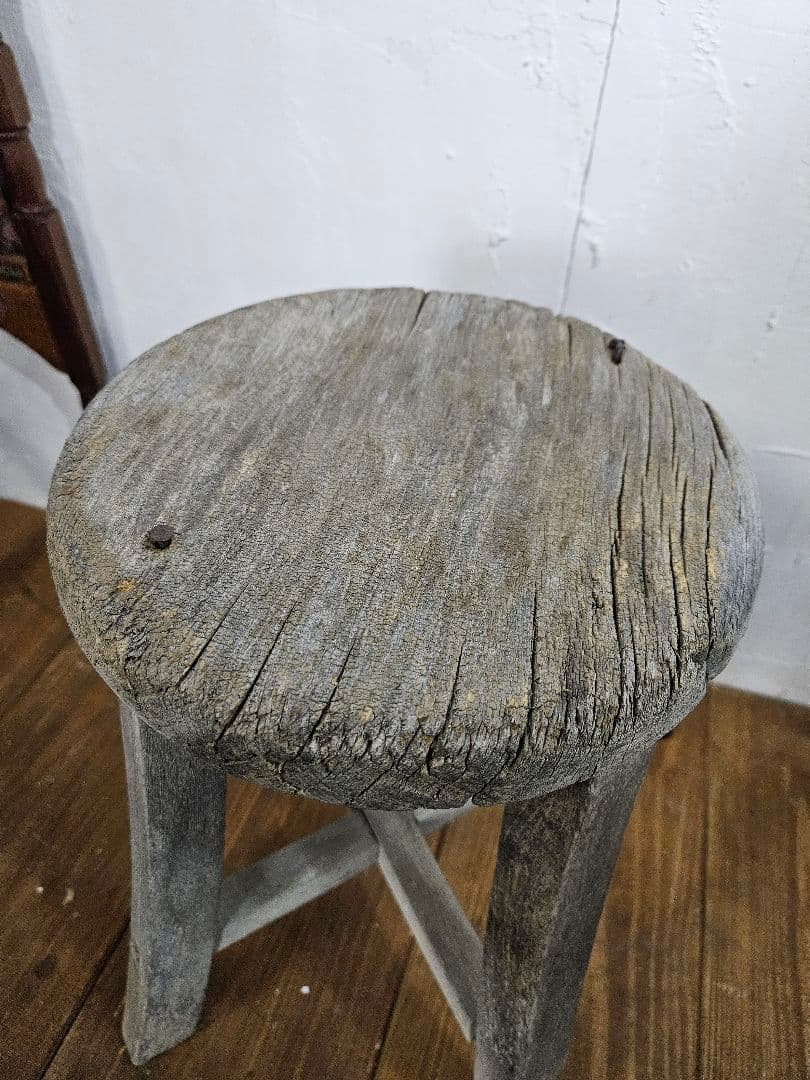 日本のアンティーク 古い木のスツール 丸椅子 チェア 花台 フラワースタンド