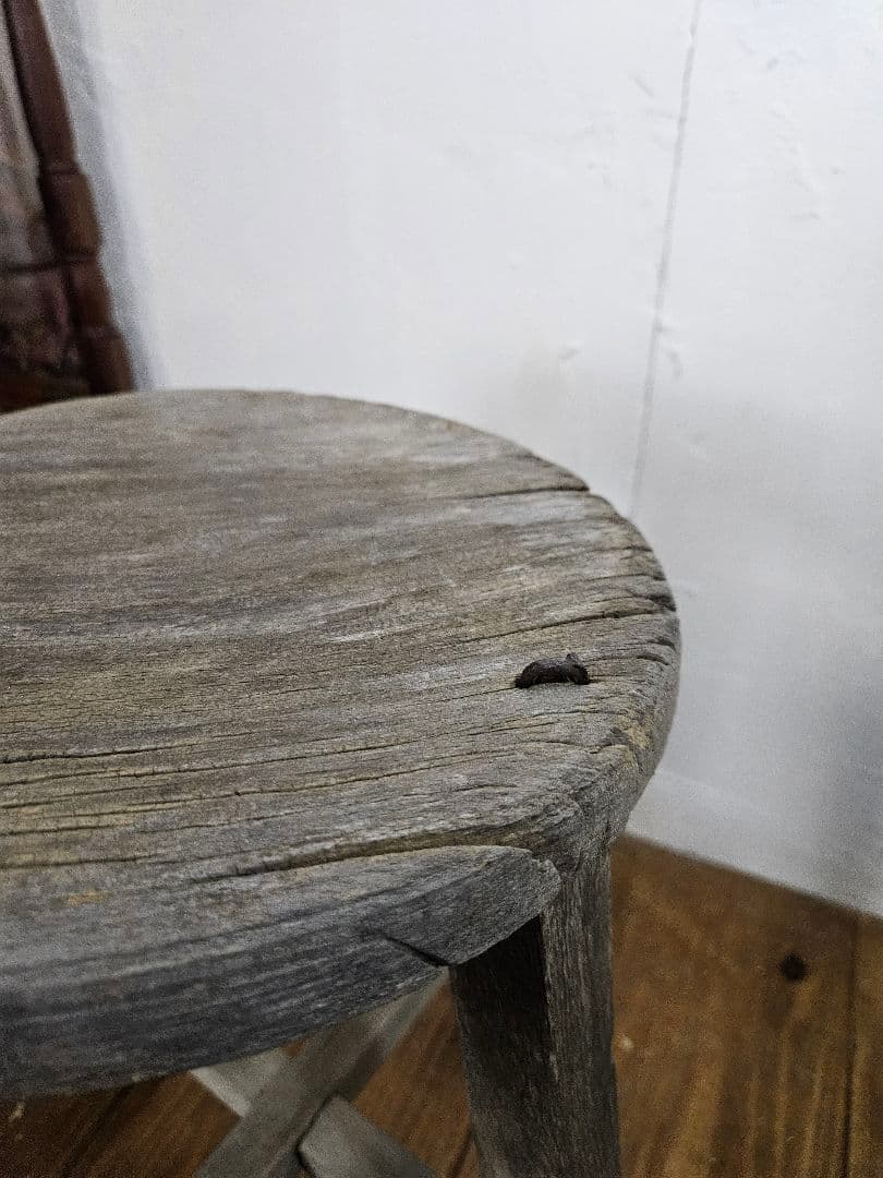日本のアンティーク 古い木のスツール 丸椅子 チェア 花台 フラワースタンド