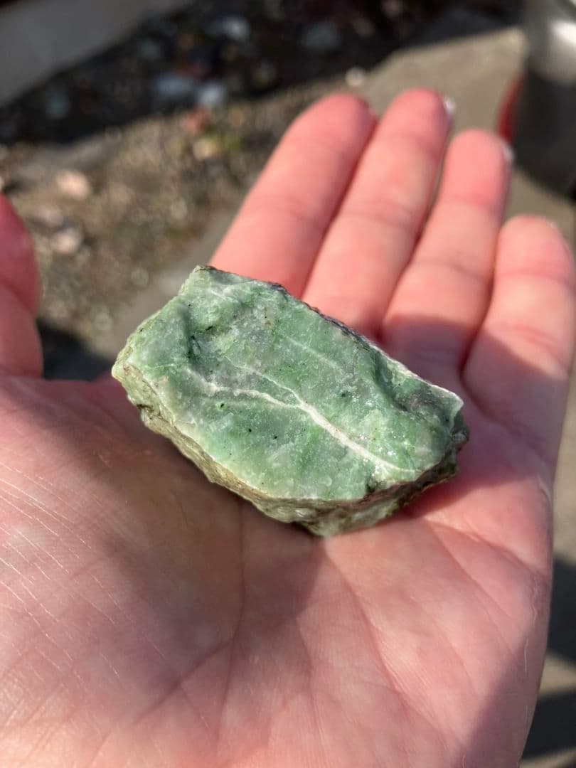 日高翡翠　原石