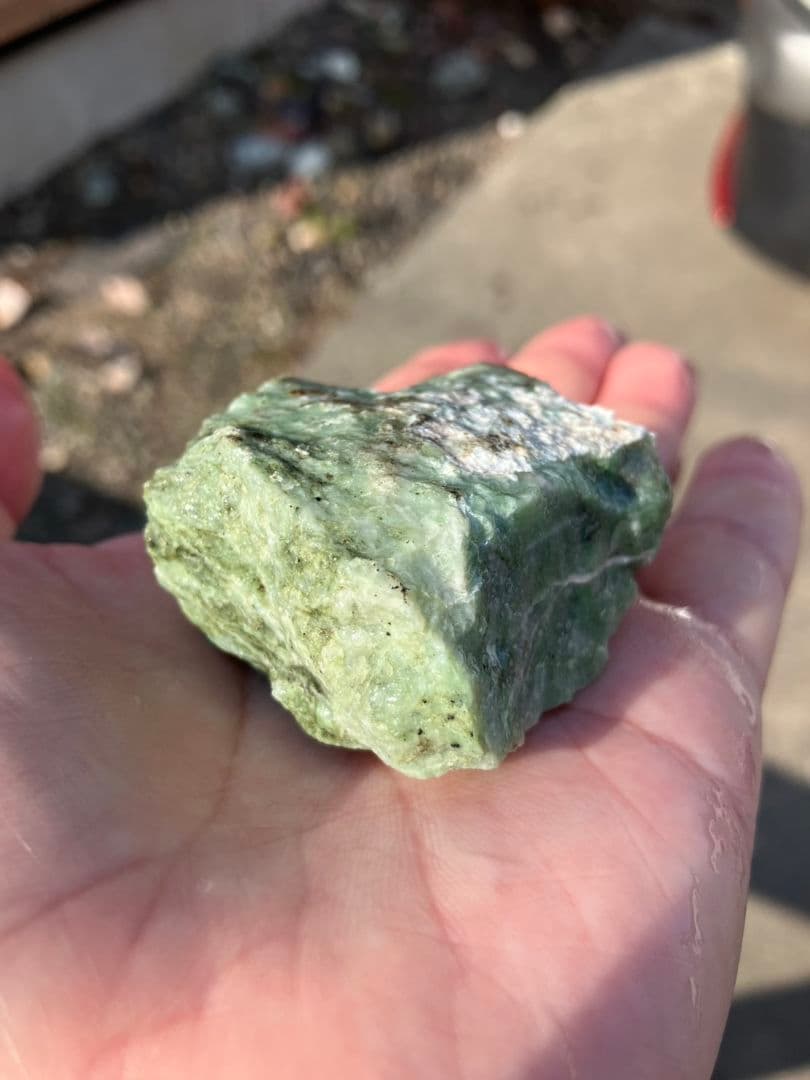 日高翡翠　原石