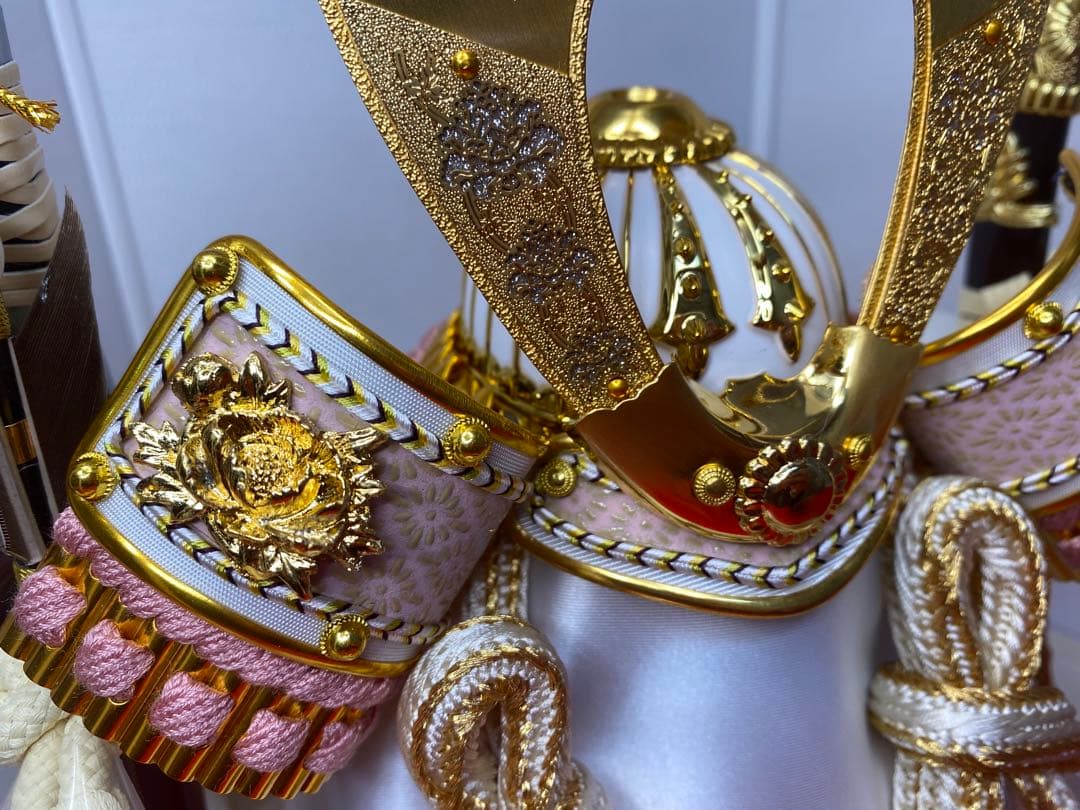 東京久月　五月人形　兜飾り　白塗り　六角形クリルケース入