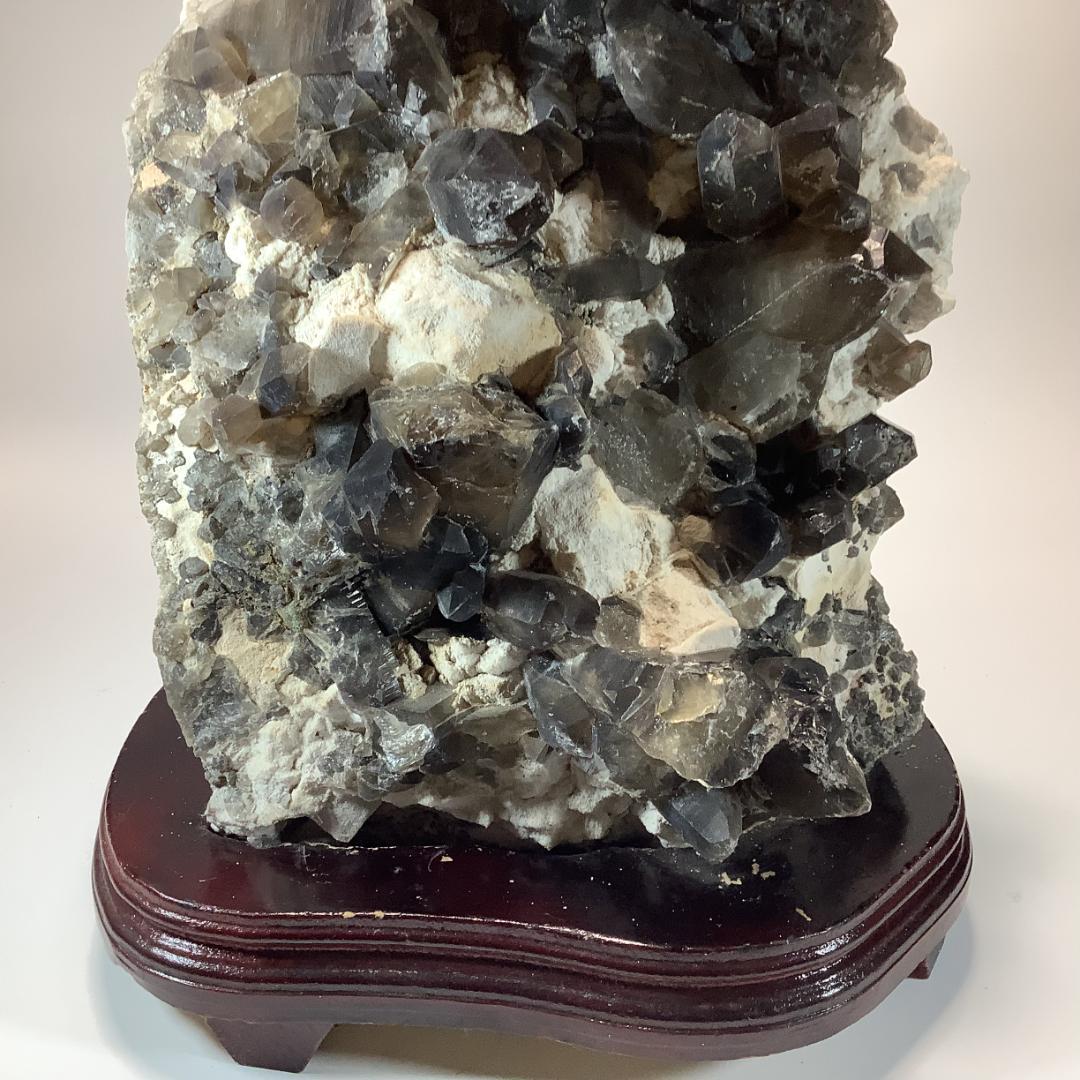 黒水晶クラスター　巨大鉱石　19.7ｋｇ　希少品　パワーストーン　玄関　リビング