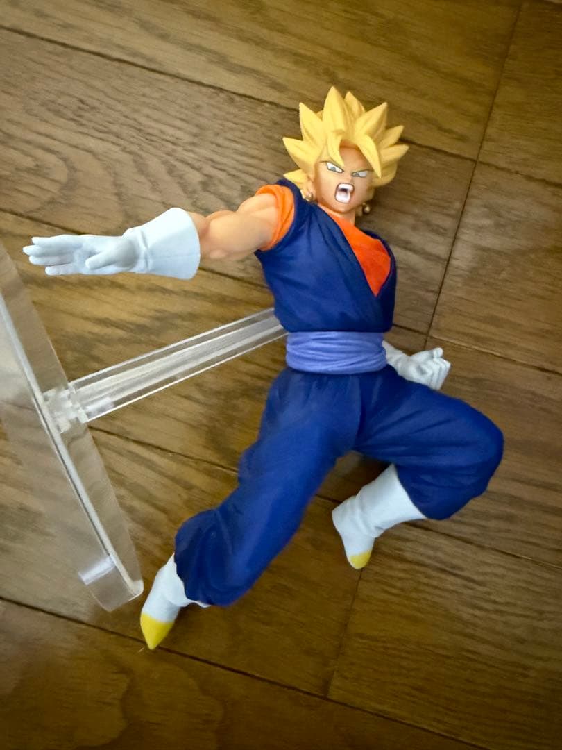 BANDAI 超サイヤ人2孫悟空フィギュア　一番くじ　B賞　未使用　おまけ付き