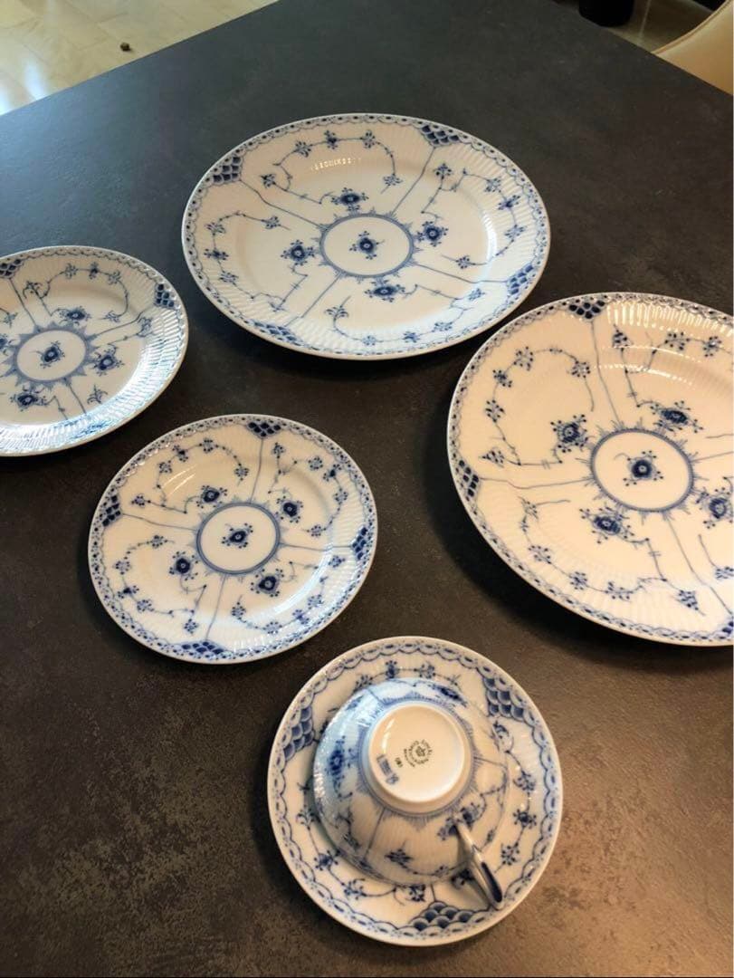 ロイヤルコペンハーゲン　ハーフレース　食器セット　残り１セット