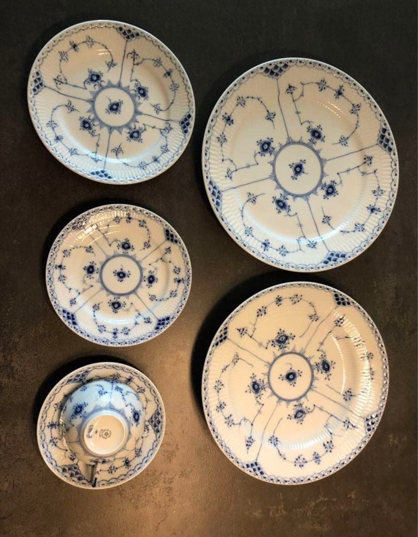 ロイヤルコペンハーゲン　ハーフレース　食器セット　残り１セット