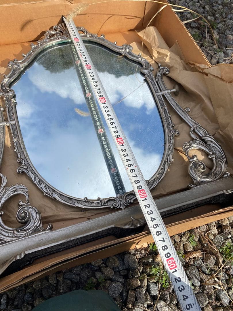 ロココ調　アンティーク調スタンドミラー　立て掛け鏡　シルバーカラー　レイミラー