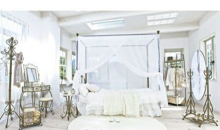 要問合せ♥️ゴールドで金運風水up♥️ベッド　シングル　セミダブル　ゴールド　白