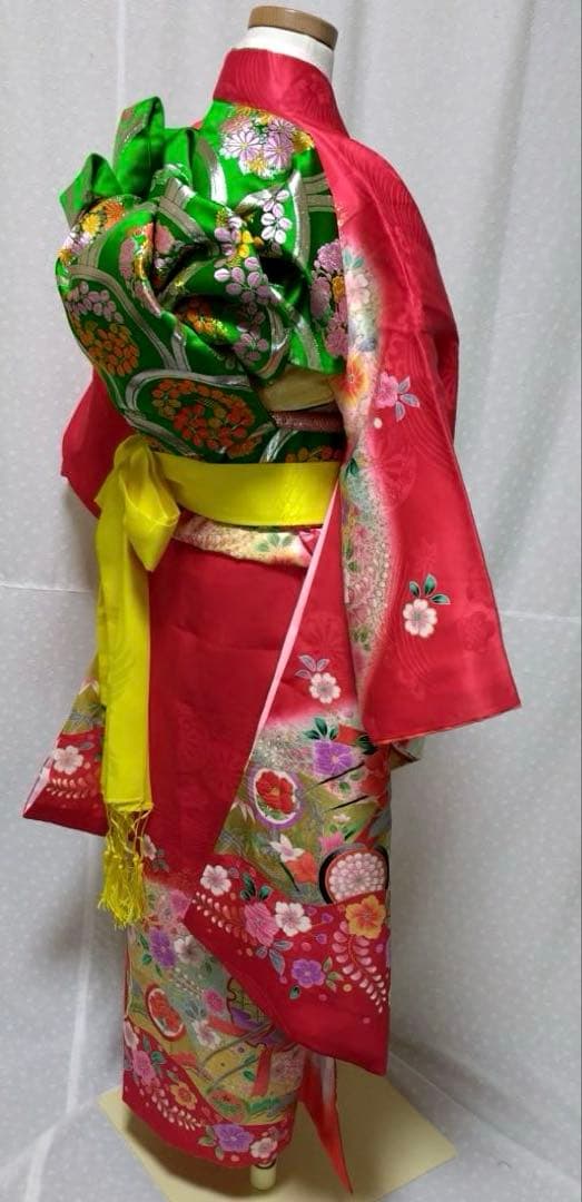 七五三　女の子　７歳　正絹着物　長襦袢　袋帯　御所車花文　暈し染め　金彩　逸品