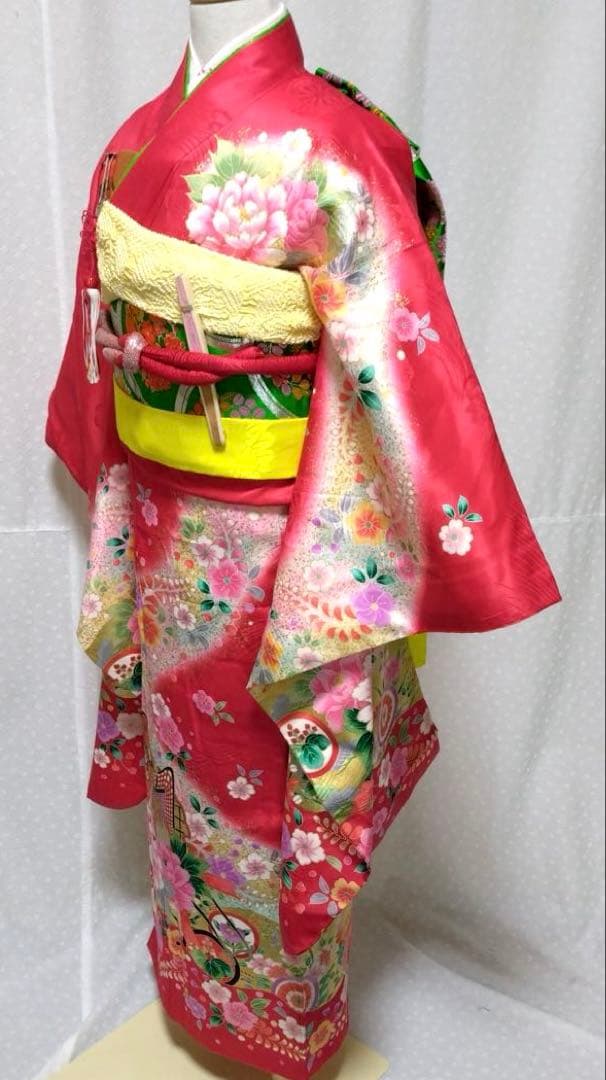 七五三　女の子　７歳　正絹着物　長襦袢　袋帯　御所車花文　暈し染め　金彩　逸品