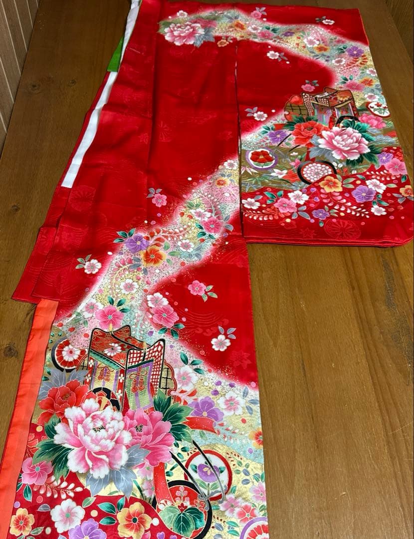 七五三　女の子　７歳　正絹着物　長襦袢　袋帯　御所車花文　暈し染め　金彩　逸品