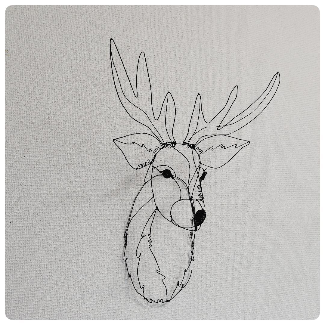 ワイヤーアート　ワイヤークラフト　鹿さん