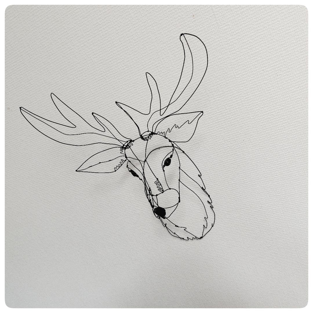 ワイヤーアート　ワイヤークラフト　鹿さん