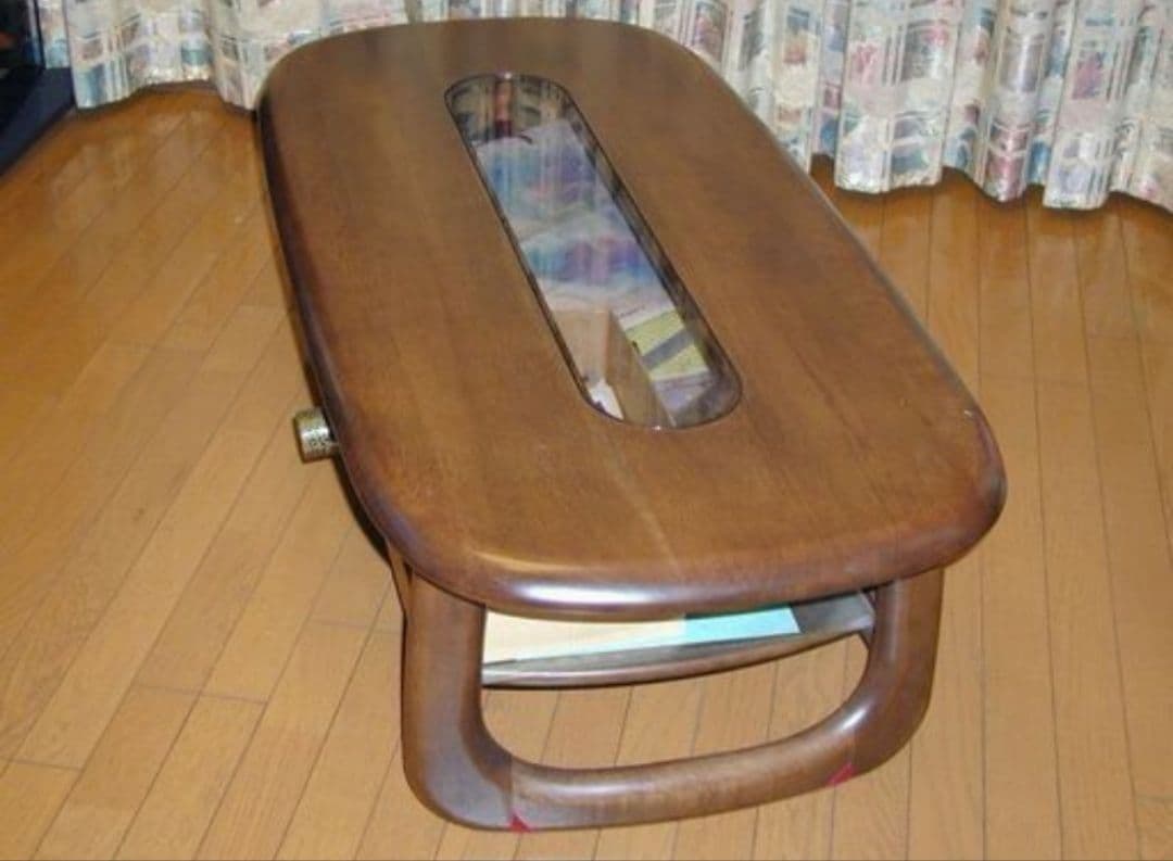 和モダンなKarimoku/カリモ クリビングテーブル