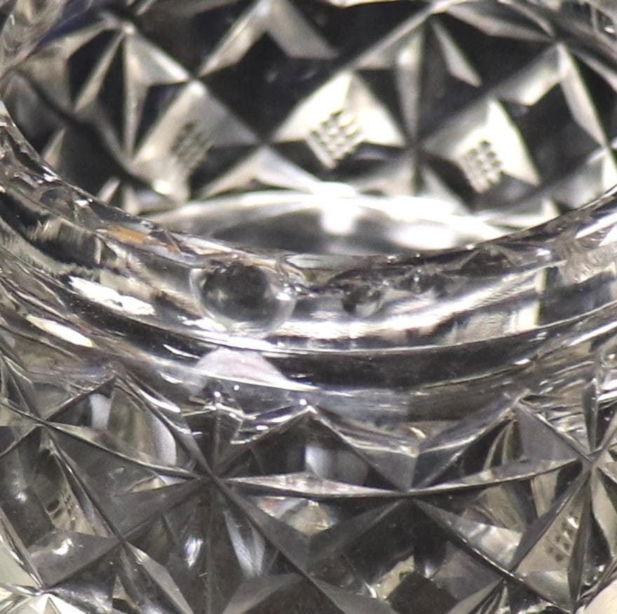 オールド・バカラ 珍品 丸型 切子蓋物 ダイヤモンドカット×格子柄