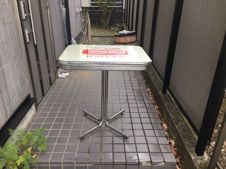 コカコーラテーブル