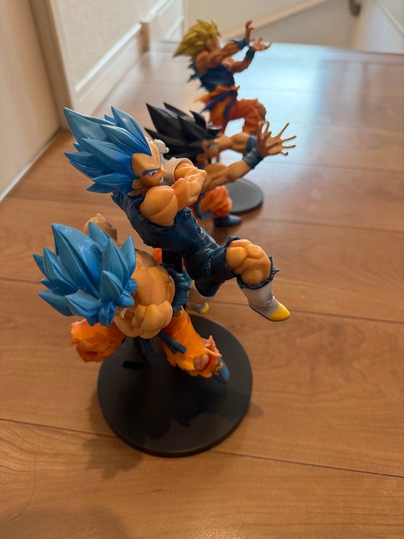 8日までの特別出品　ドラゴンボール フィギュア 3体セット
