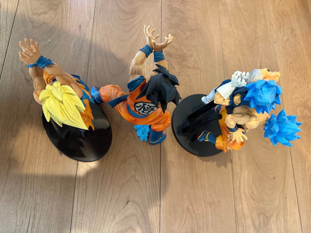 8日までの特別出品　ドラゴンボール フィギュア 3体セット