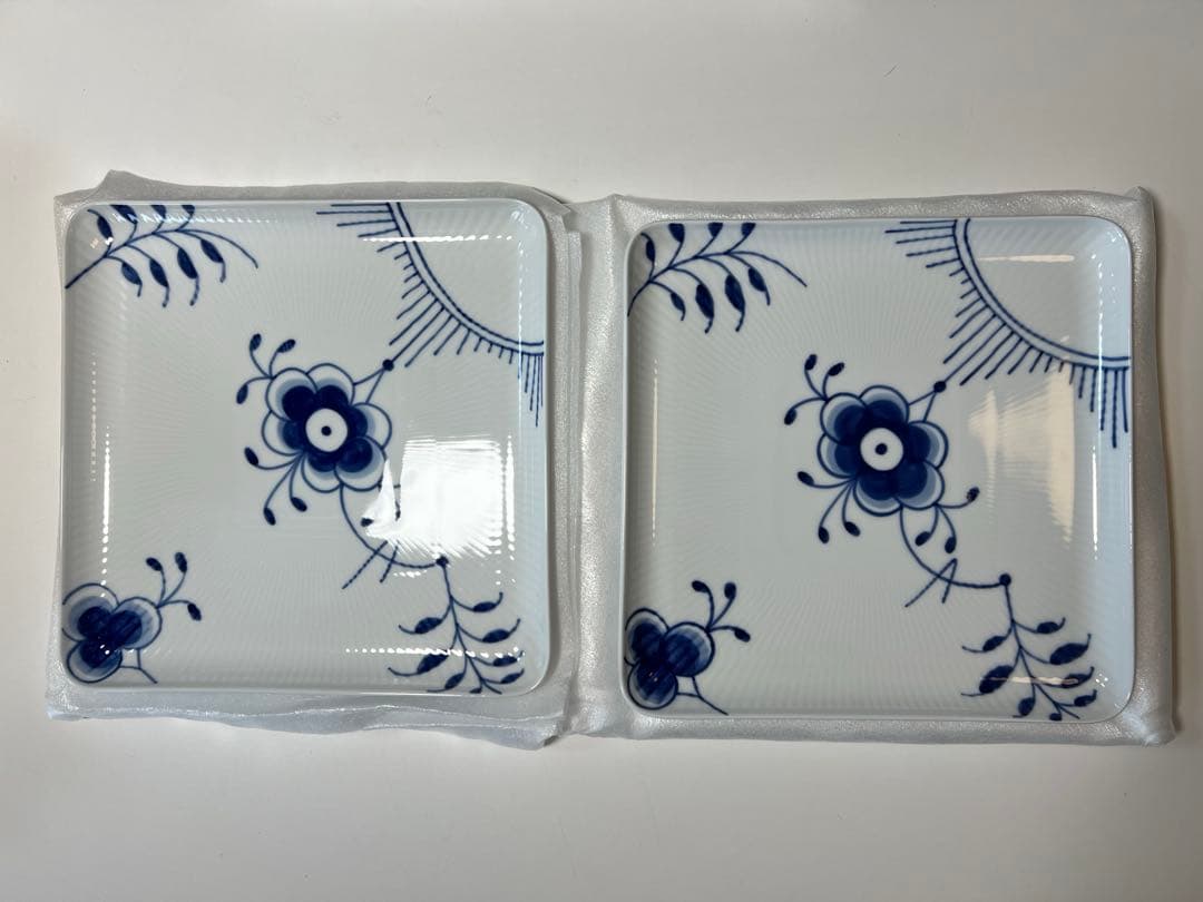 ロイヤルコペンハーゲン　メガスクエアディッシュ 20cm